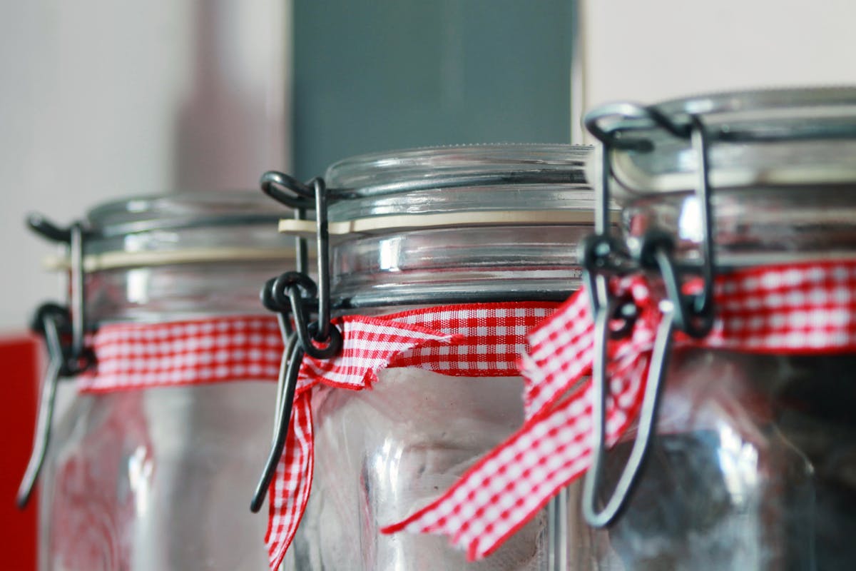 The Complete Guide to Homestead Food Preservation: Canning, Fermenting & Dehydrating detail - homestead food preservation guide